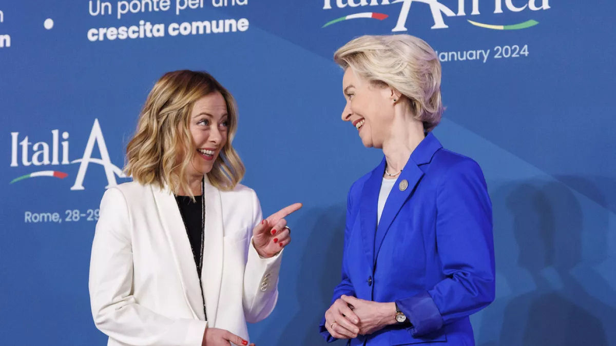 Ούρσουλα φον ντερ Λάιεν: Μοιράζει αδίστακτα οφίτσια σε ακροδεξιούς
